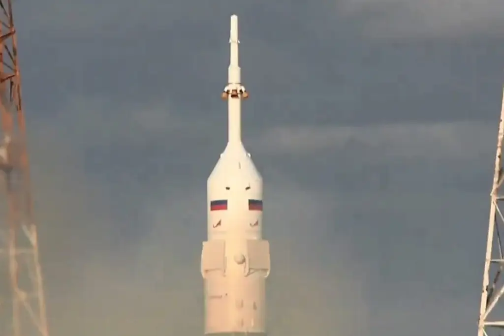 Imagen Rusia lanza al segundo intento la nave Soyuz MS-25 con tres tripulantes a bordo