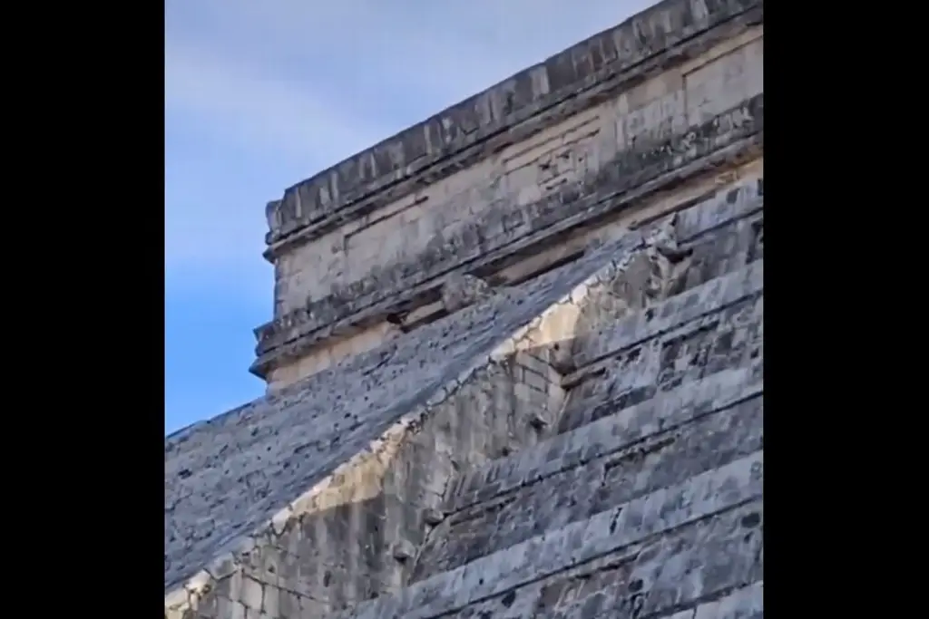 Imagen Fenómeno de la serpiente ilumina la zona arqueológica de Chichén Itzá