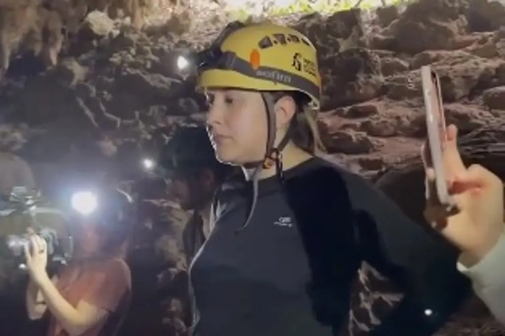 Imagen Hija de Xóchitl Gálvez visita cavernas en Tramo 5 Sur del Tren Maya (+videol)