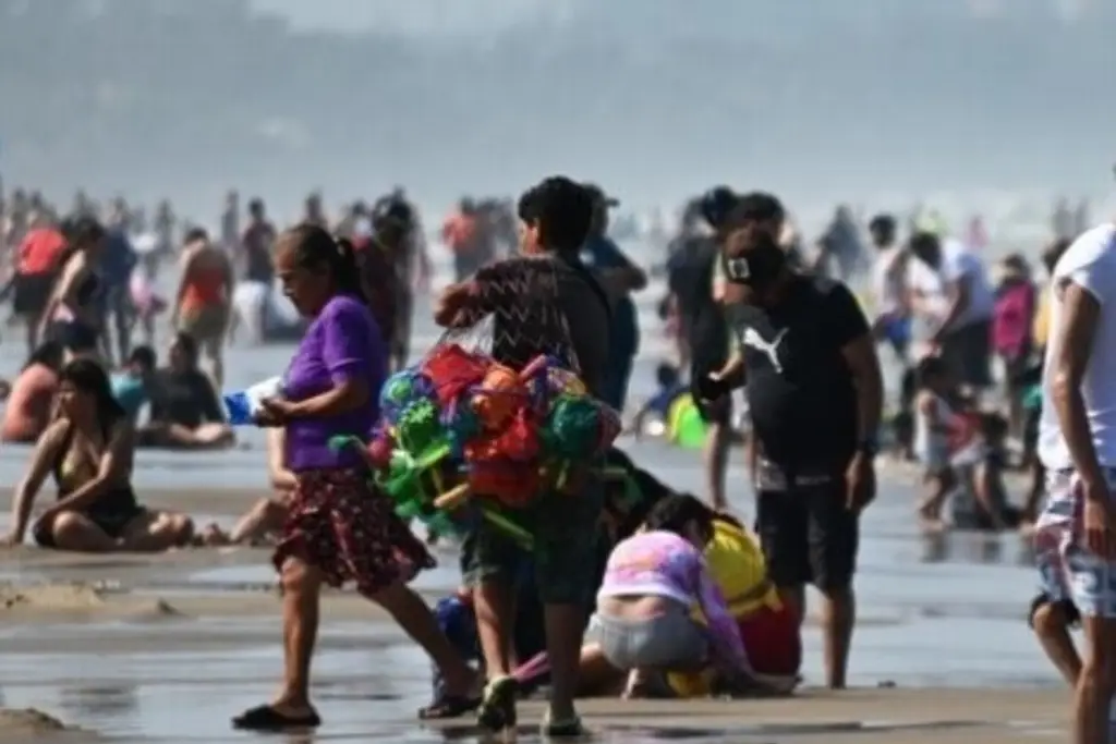 Imagen A reventar de turistas playas en la zona norte de Veracruz