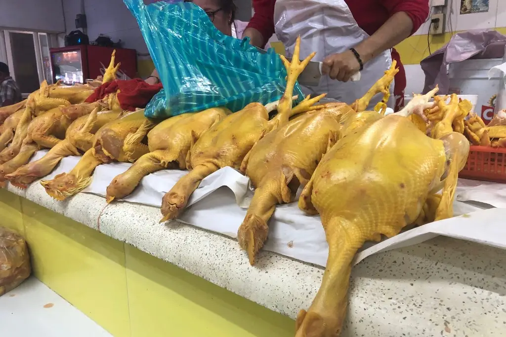 Imagen ¿Cuál es la relación del pollo con el Síndrome de Guillain Barré, que ha dejado 4 muertos en Tlaxcala? 