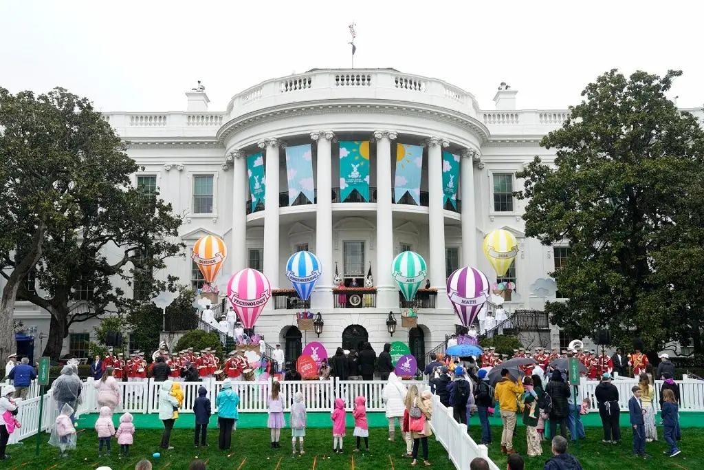 Imagen Biden abre la Casa Blanca a miles de niños en momento clave para la campaña
