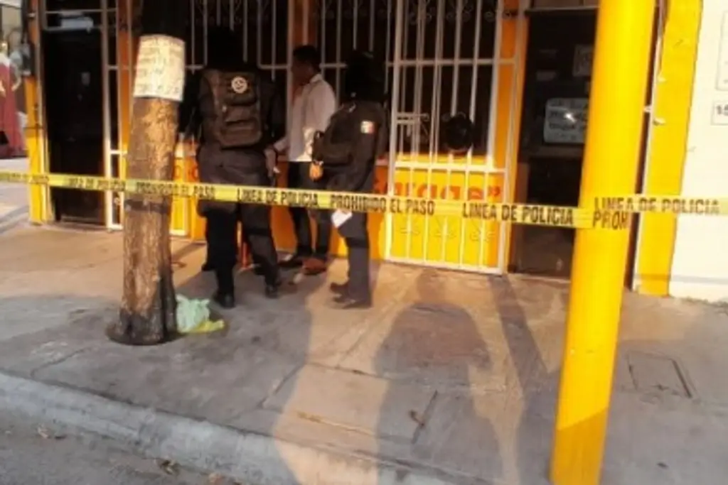 Imagen Muere de presunto infarto al interior de restaurante en Boca del Río 