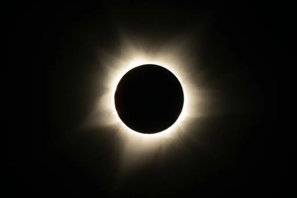 Imagen A esta hora será el punto máximo del eclipse en Veracruz 