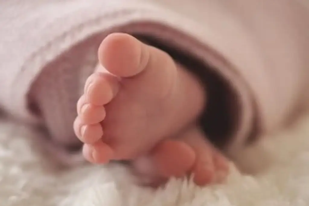 Imagen Bebé declarada fallecida muestra signos de vida durante funeral