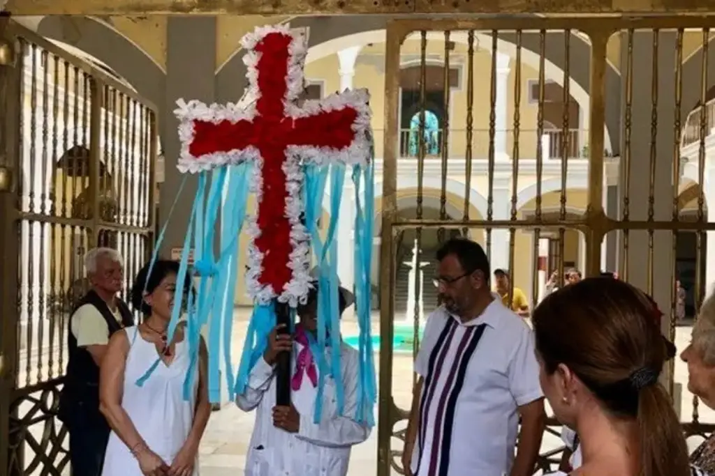Imagen Invitan a exposición de cruces en callejón 'Toña la Negra', en Veracruz