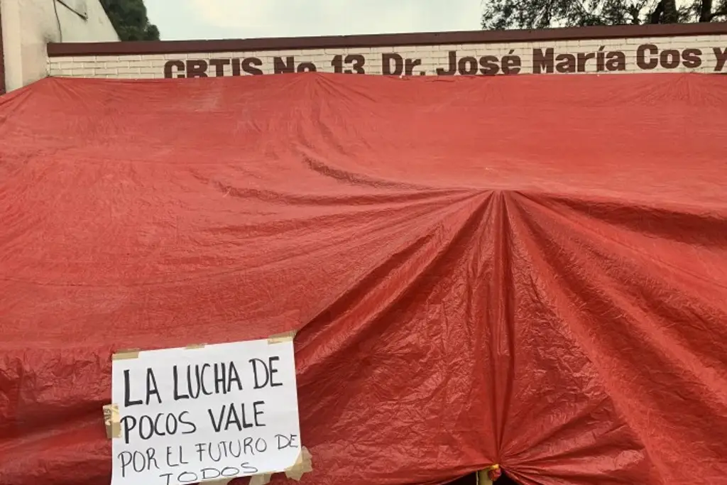 Imagen El CBTIS 13 cumple tercer día de tomado sin solución al conflicto