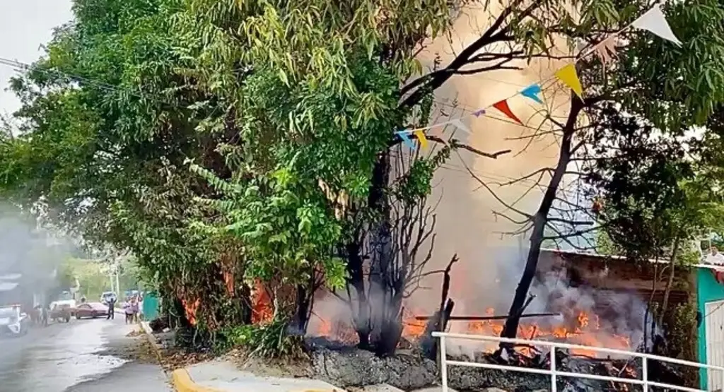 Imagen Se incendia casa al norte de Veracruz 