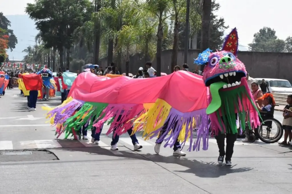 Imagen Estudiantes participan en municipios de Veracruz con motivo de la Batalla de Puebla