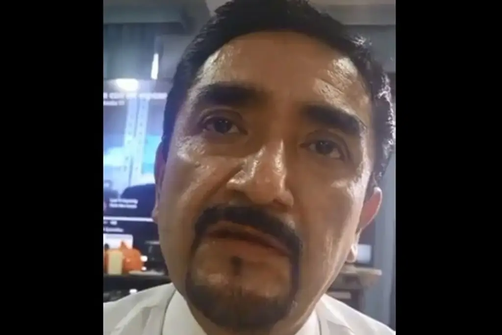 Imagen Mujer 'obliga' a su esposo infiel a pedirle perdón de rodillas y se vuelve viral (+Video)
