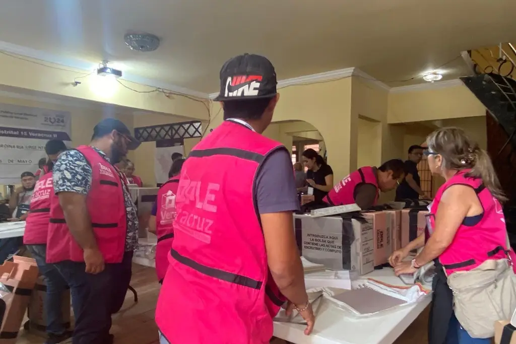 Imagen Arrancan la entrega de 854 paquetes electorales en el distrito 15 de Veracruz 