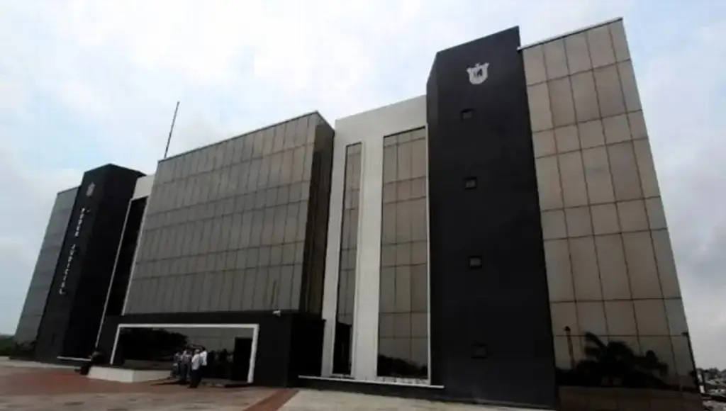 Imagen Personas quedan atrapadas en elevador tras apagón en Ciudad Judicial de Veracruz 