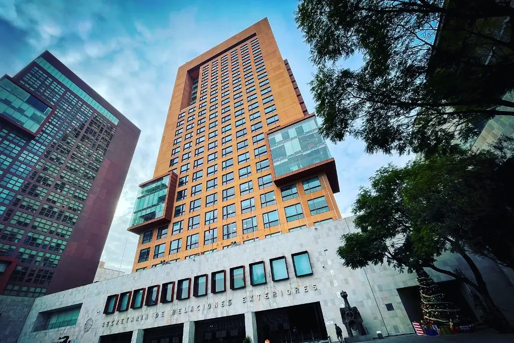 Imagen Persecución en Texas deja 3 migrantes mexicanos muertos, informa SRE