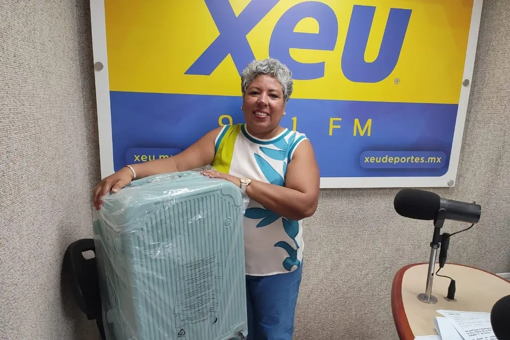 Imagen Liverpool Américas y XEU de Veracruz entregan lujoso set de maletas 