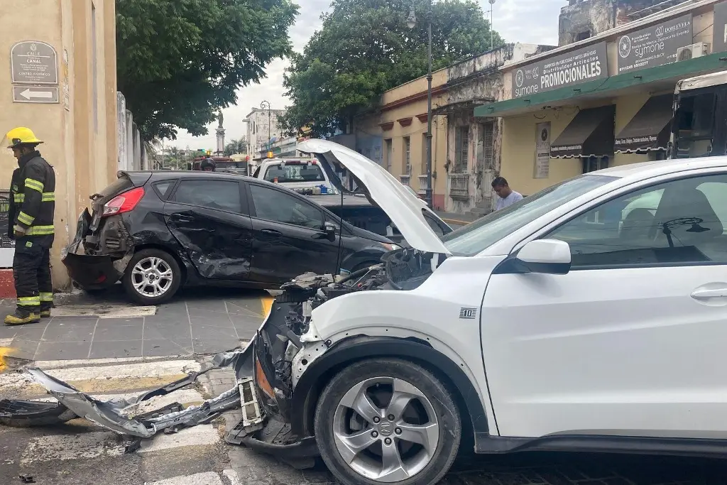 Imagen Tremendo choque en centro histórico de Veracruz