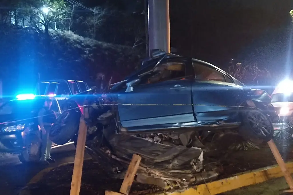 Imagen Muere automovilista tras fatal accidente en avenida de Veracruz