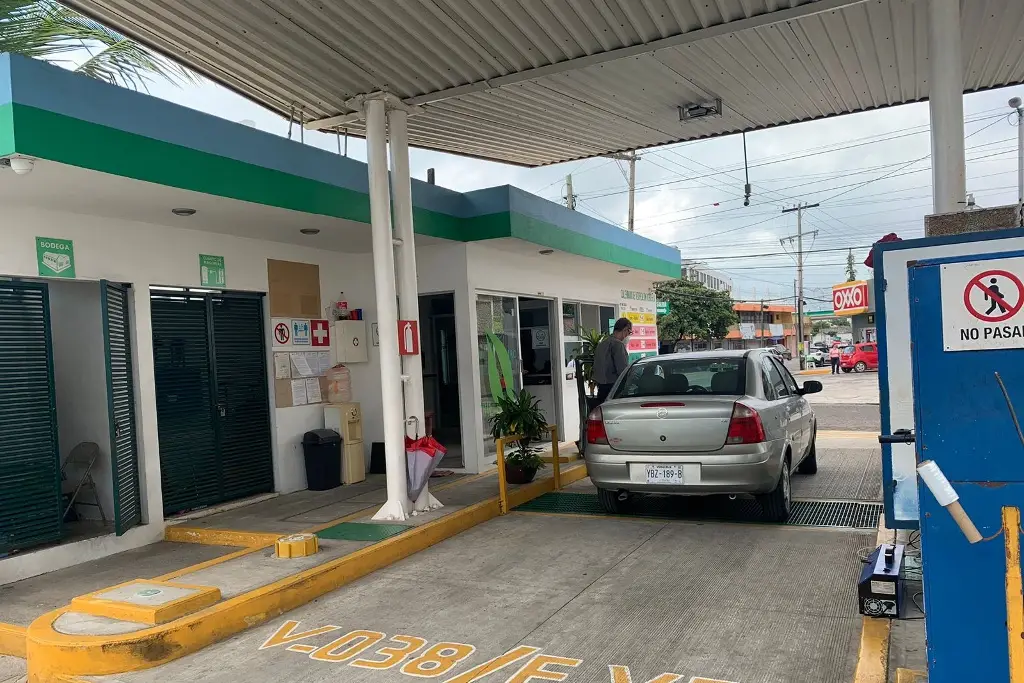 Imagen Condonarán multas a quienes deban verificación vehicular en Veracruz 