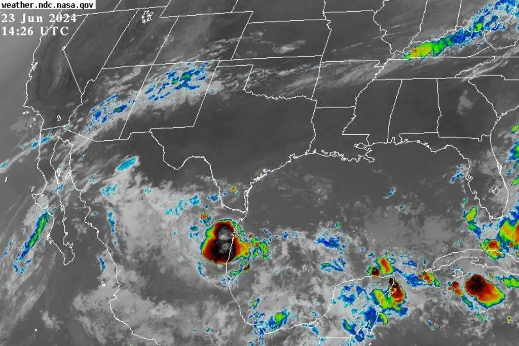 Imagen Emiten Alerta Gris #SIAT_VER por disturbio 93L y otros sistema que ocasionan fuertes lluvias