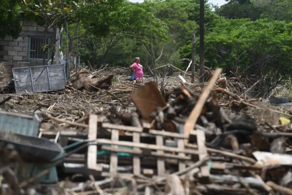 Imagen 'Salimos corriendo de la casa porque el agua arrasó': Vecinos de Úrsulo Galván