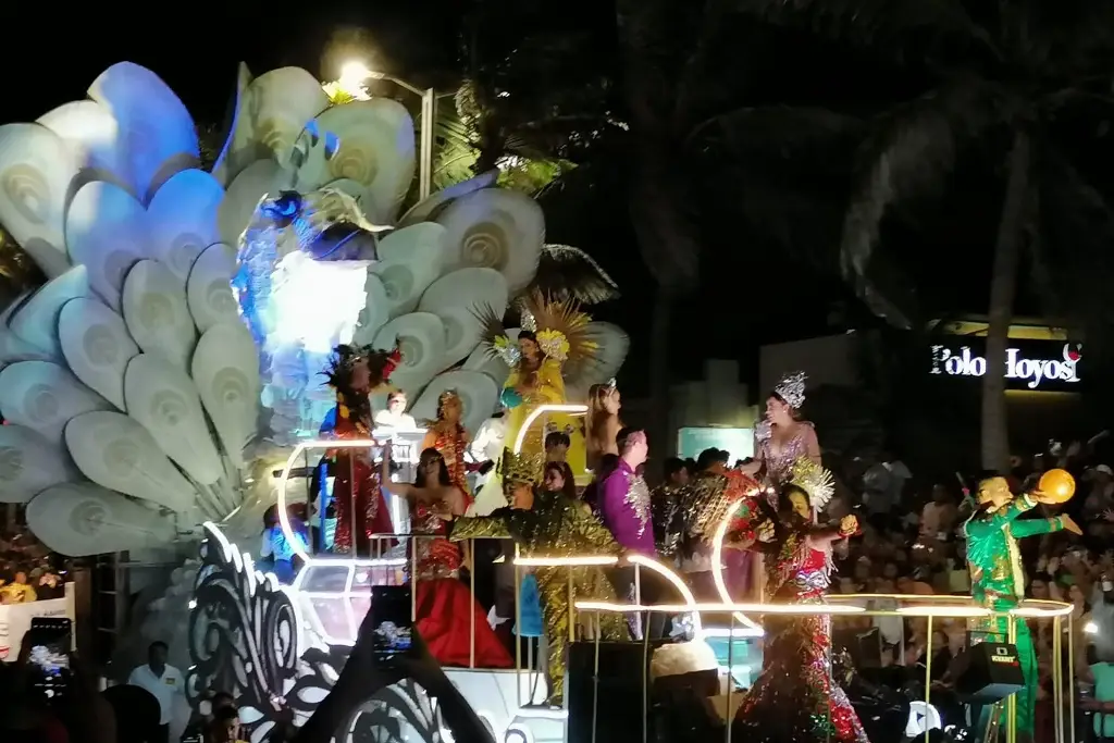 Imagen Checa el pronóstico para este sábado de Carnaval en Veracruz; ¿A qué hora podría llover?