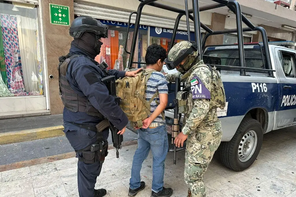 Imagen Detienen a sujeto por tocar partes íntimas de menor en tienda departamental de Veracruz