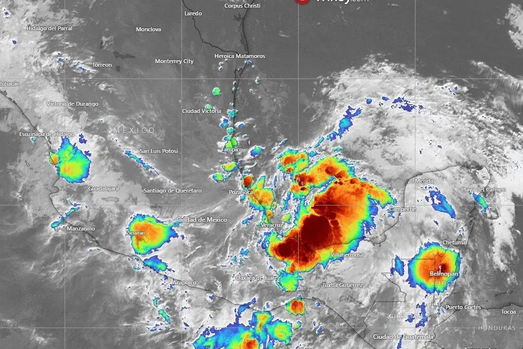 Imagen Avanza disturbio tropical 94L con potencial de lluvias y tormentas en Veracruz