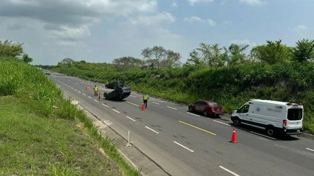 Imagen Hay cierre por accidente en esta carretera hacia Veracruz