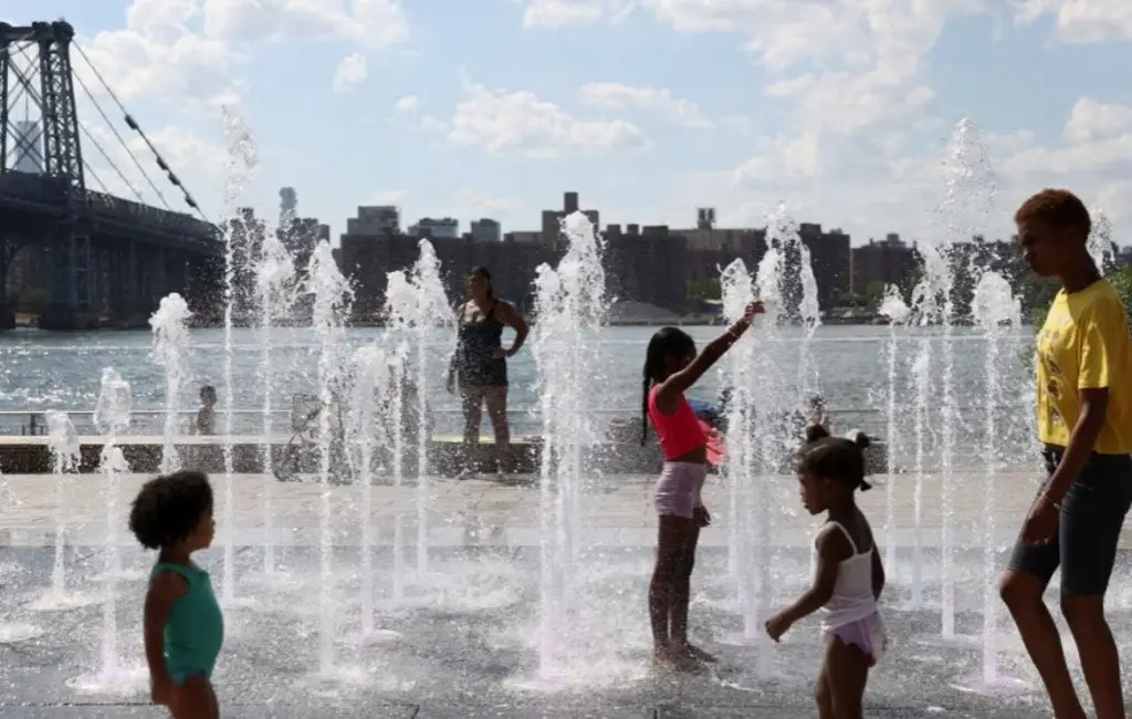 Imagen Anuncian calor abrasador en el oeste y sureste de EU