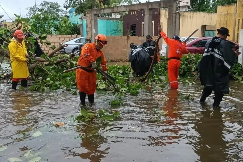 Imagen Mérida siente los efectos de la tormenta tropical 'Beryl'