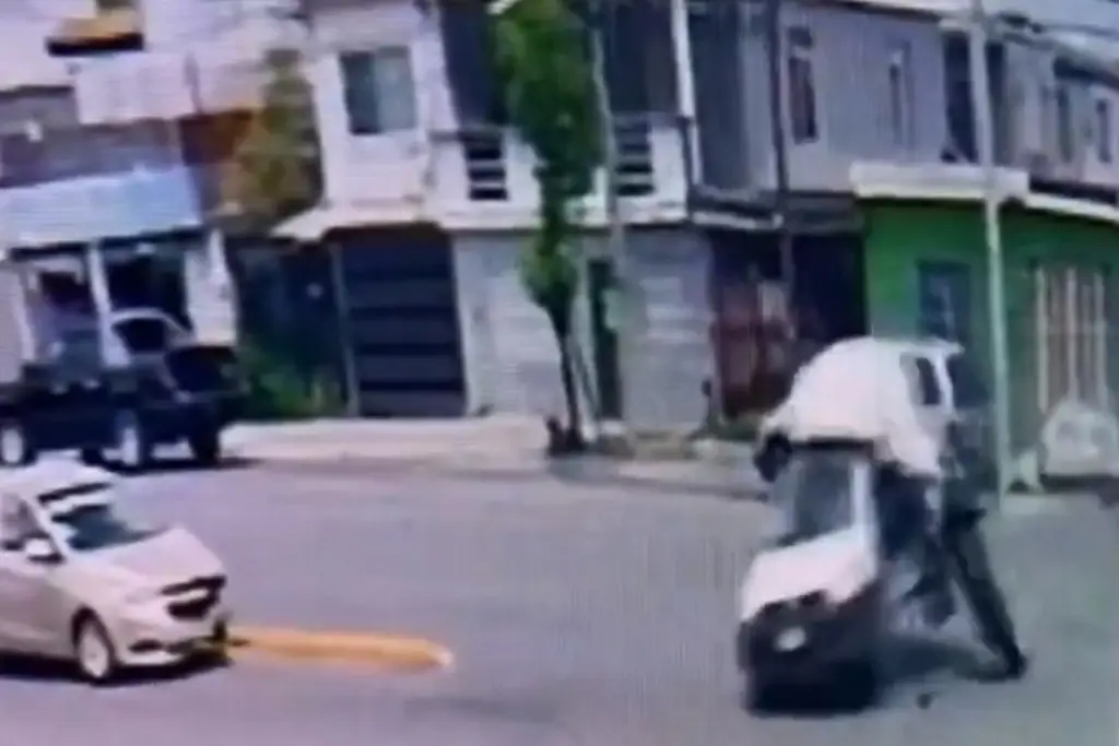 Imagen Captan fatal choque de motociclista con camioneta (+Video)