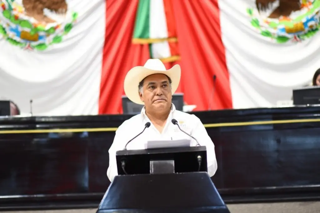 Imagen Pide diputado garantizar libre tránsito en camino del sur de Veracruz