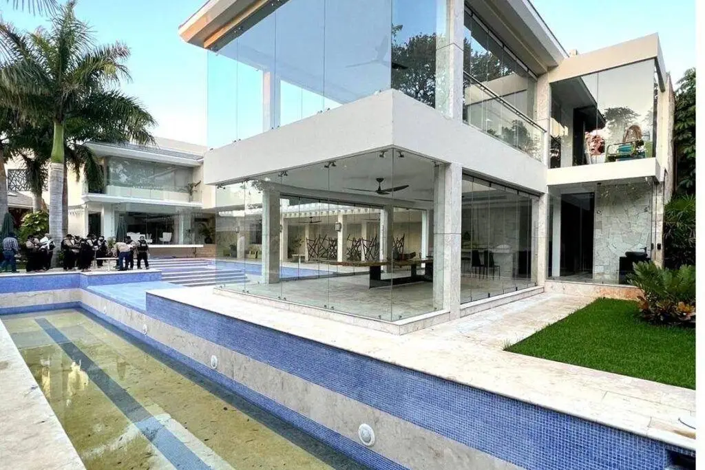 Imagen Exhiben la lujosa casa de 300 mdp de 'Alito' Moreno, líder del PRI (+Video)