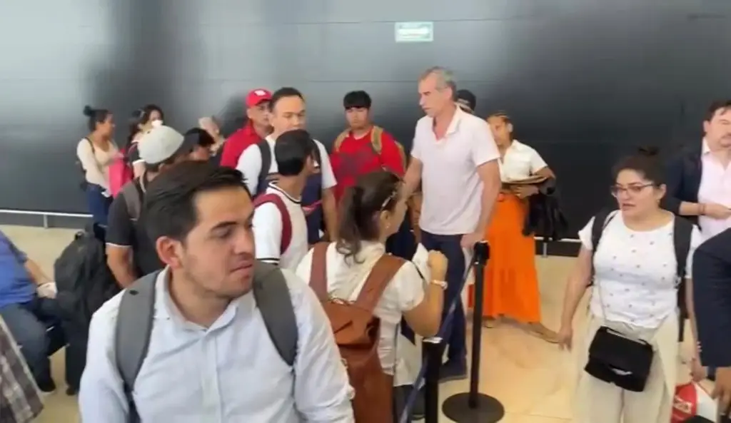 Imagen Retrasos y cancelaciones de vuelos en aeropuerto de Veracruz por problemas con Microsoft 