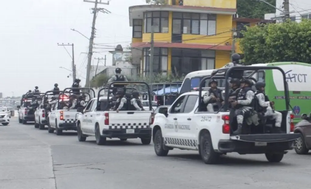Imagen Tras hechos de violencia, 300 militares refuerzan seguridad al norte de Veracruz 