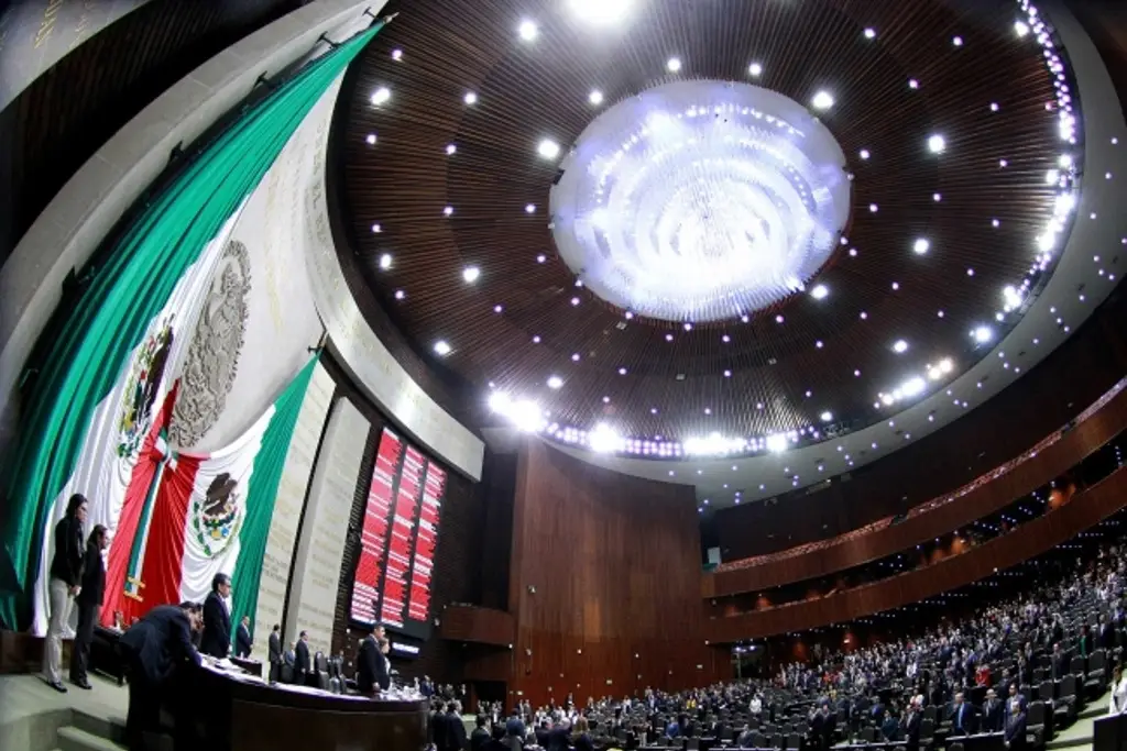 Imagen Abogados piden al INE frenar sobrerrepresentación de Morena en el Congreso