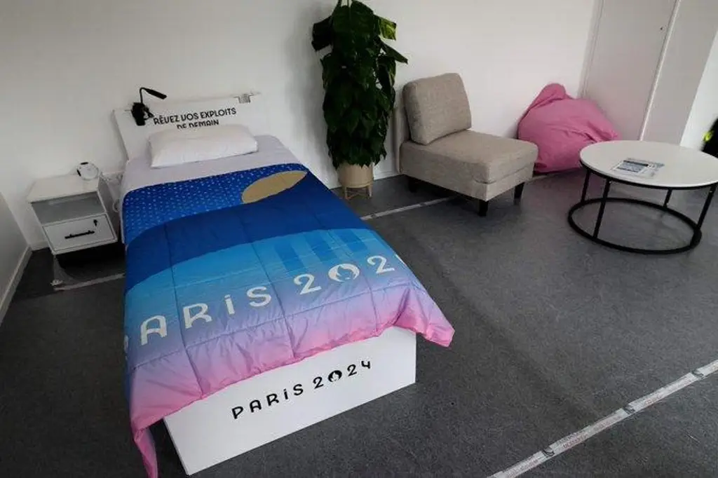 Imagen Atletas prueban resistencia de las camas 'anti s3x0' de las Olimpiadas (+Video)