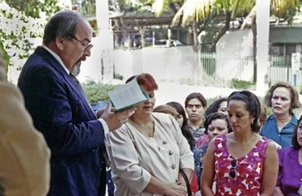 Imagen SECVER conmemora el cuarto aniversario luctuoso de Guillermo Landa Velázquez