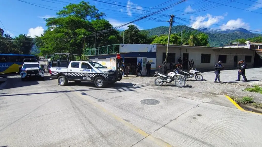 Imagen Se accidenta motopatrullero en Rafael Delgado, Veracruz 