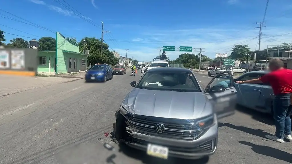 Imagen Cierre parcial por accidente en carretera de Veracruz