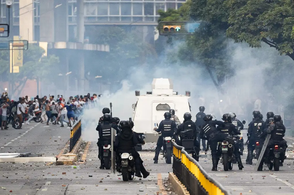 Imagen Reportan 11 muertos por protestas contra reelección de Nicolás Maduro