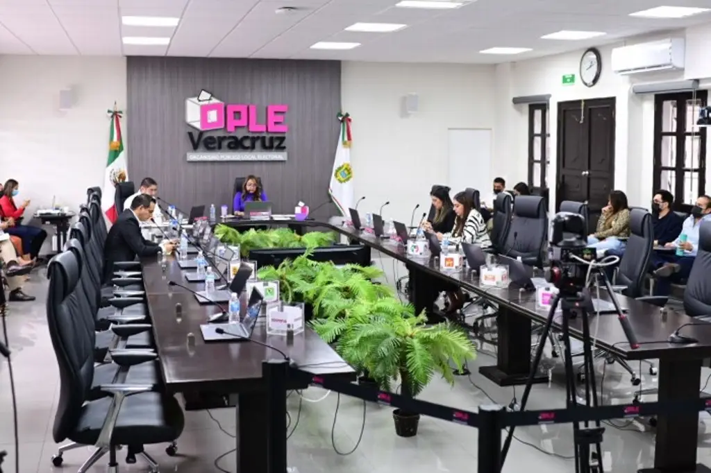 Imagen OPLE Veracruz recibe informe final de la Comisión de Medios de Comunicación y Monitoreo