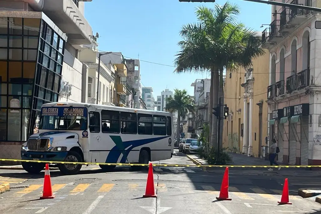 Imagen Tome precauciones, cierran calle de Veracruz; este es el motivo 