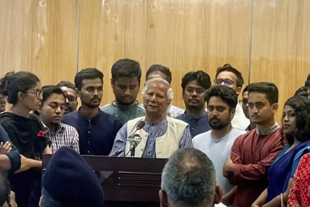 Imagen Premio Nobel Muhammad Yunus asume el gobierno interino de Bangladesh