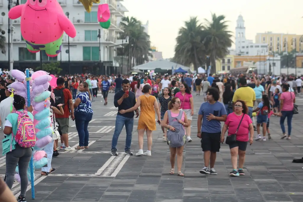 Imagen Pese a pronóstico de lluvia, invitan al turismo visitar Veracruz; siempre hay actividades