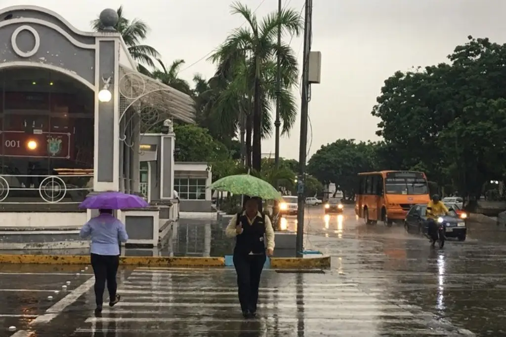 Imagen Llueve en Veracruz-Boca del Río,  ¿Hasta cuándo? 