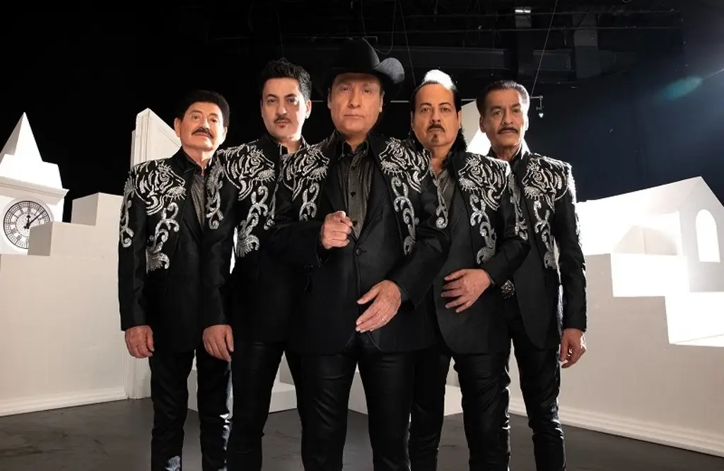 Imagen Los Tigres del Norte son número con 'Aquí mando yo' ¡Y vienen a Veracruz!