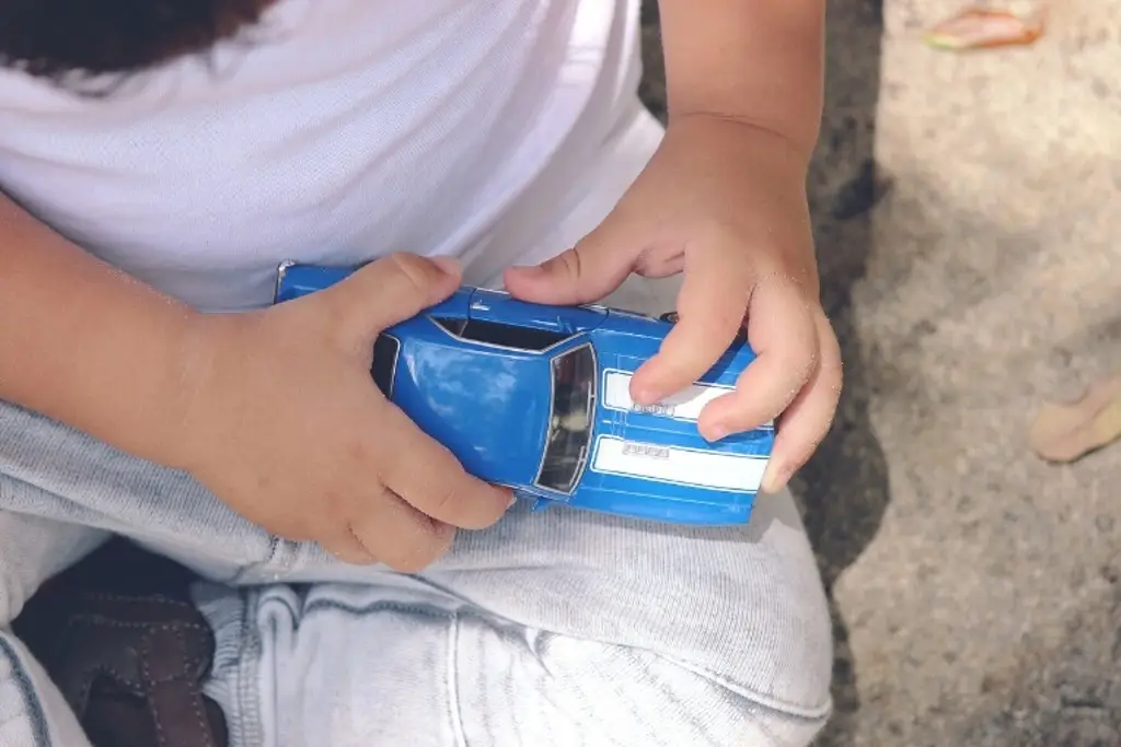 Imagen Niño que fue hallado deambulando en calles de Veracruz buscaba comida 