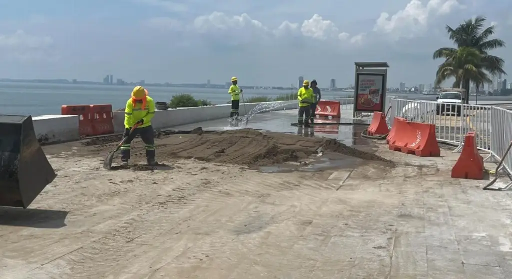 Imagen Una filtración de agua, causó el socavón donde cayó la pipa: Unánue