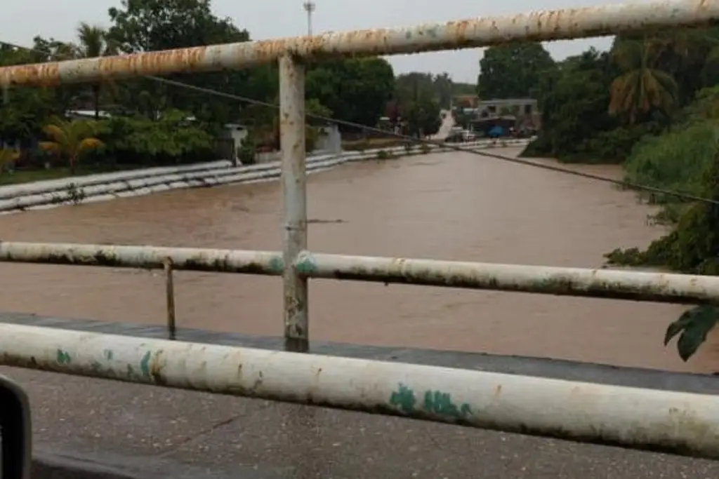 Imagen Ante lluvias, alertan por posible incremento de ríos en Veracruz