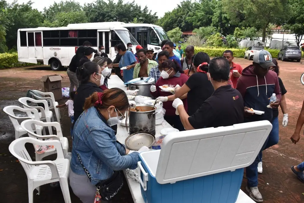 Imagen Más de 350 migrantes llegan a Córdoba, Veracruz; 72 son menores de edad 